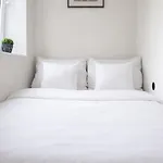 2 - Komfort & Guenstig Apartament *