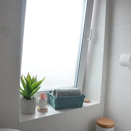 Apartment 2 - Komfort & Guenstig
